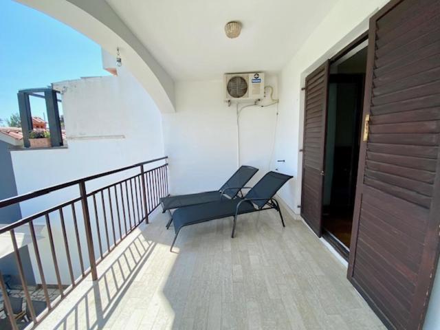 First Floor Marina Views Pola